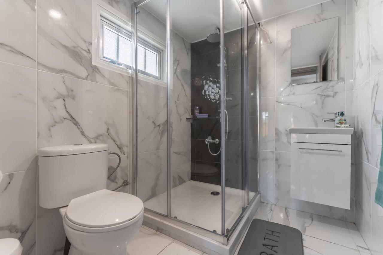 Sant Central Deluxe Apartments Ayia Napa Bagian luar foto
